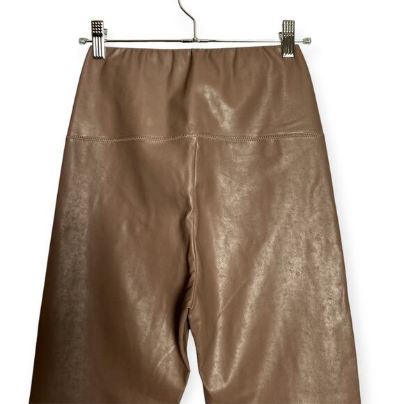 NEW Aritzia Wilfred Free Daria Pant SIZE M Taupe HR Vegan Leather Leggings NWT - Picture 8 of 10